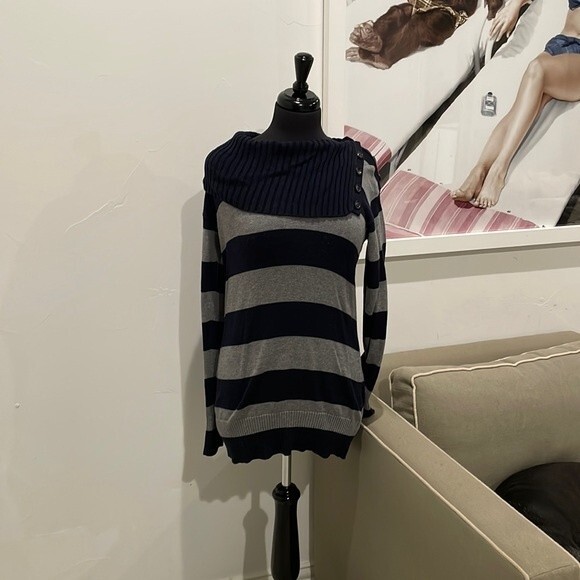 Banana Republic Gray and Navy striped Tunic Sweater SZ M - Picture 1 of 3